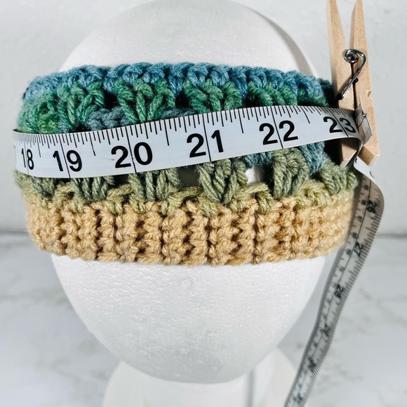 Multicolor Crochet Headband - Picture 5 of 6